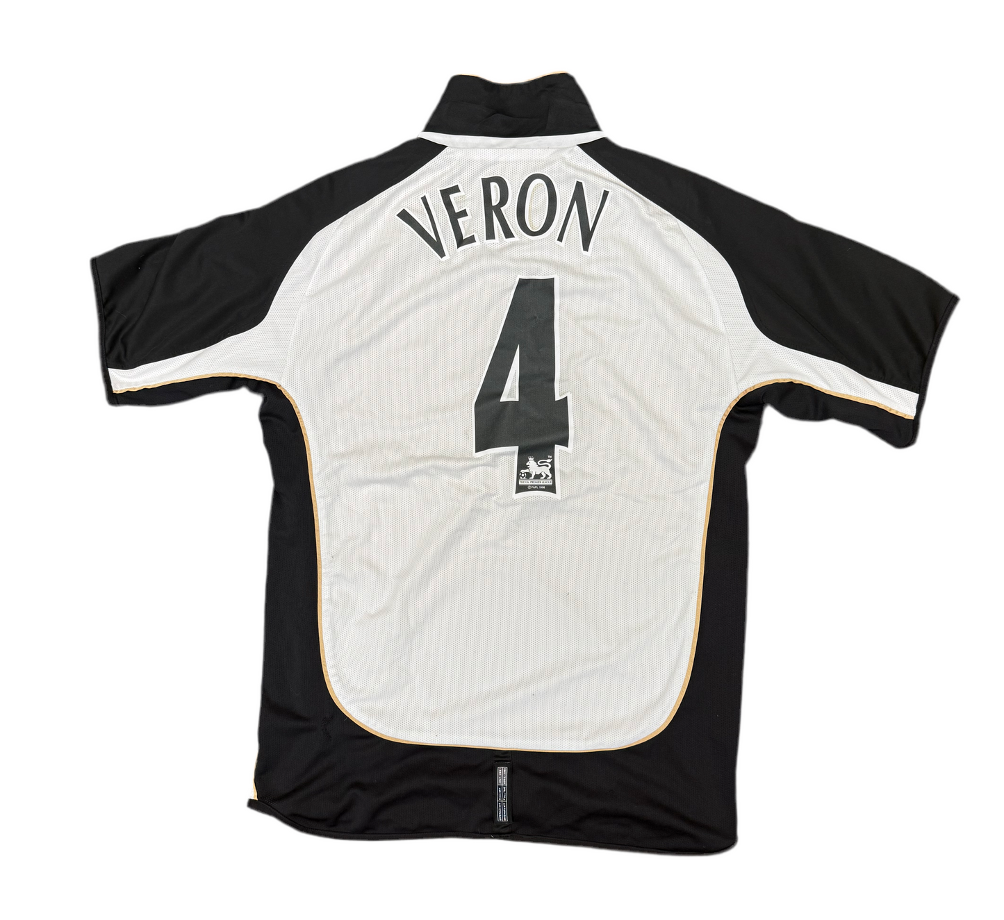Manchester United 01/02 Away Shirt Veron #4
